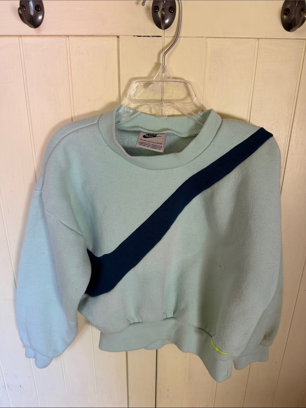 3/$6 Nike Mint Crewneck Sweatshirt with Navy Swoosh